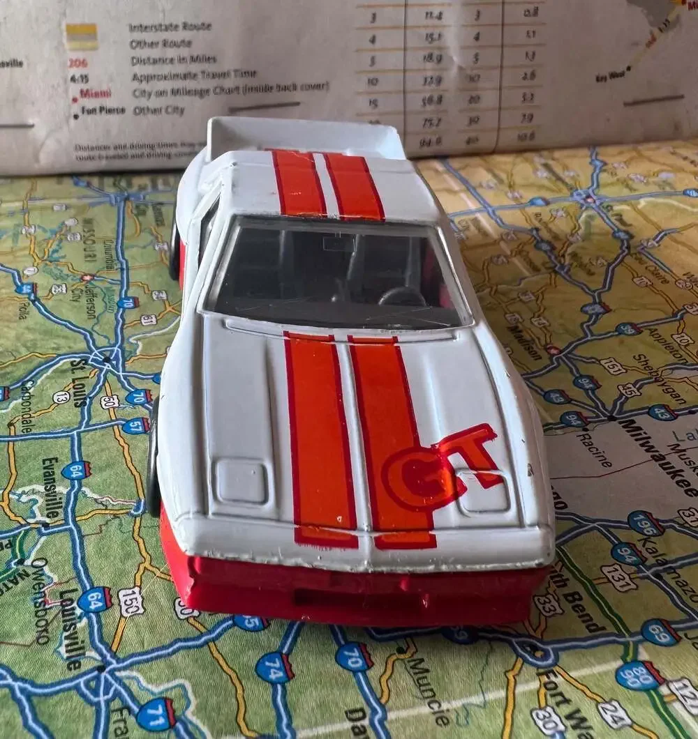 VINTAGE 1985 Matchbox Pontiac Fiero GT White and Red Die-Cast Toy Car